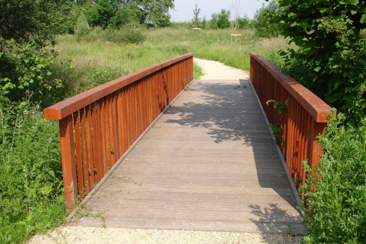Loopbrug in hout