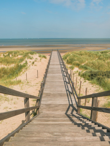 Wenduine - De Haan - houten trapconstructie in duinen